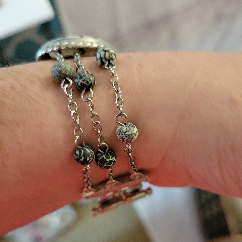 Viva Beads Handmade Clay Beaded Bracelet - Picture 2 of 6